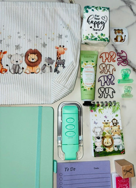 Pregnancy/Mom-To-Be Bookish Bundle