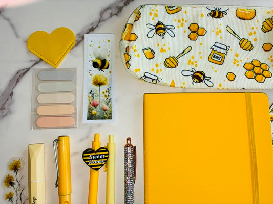 Bee Lovers Bookish Bundle
