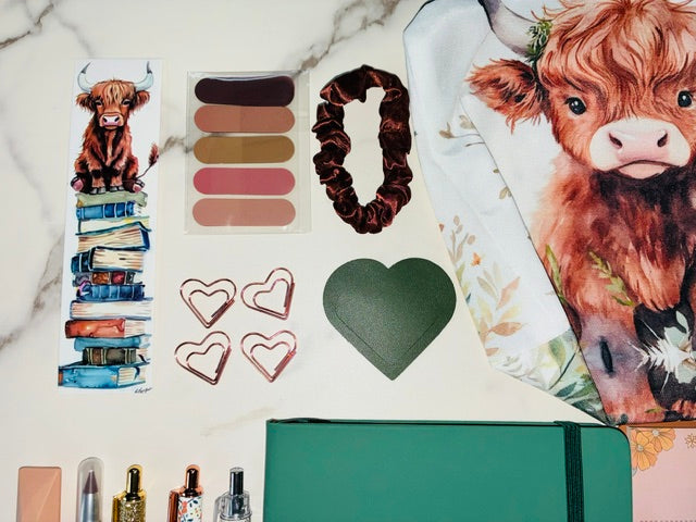 Highland Cow Bookish Bundle